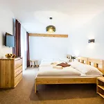 Hotel Palatin 3*